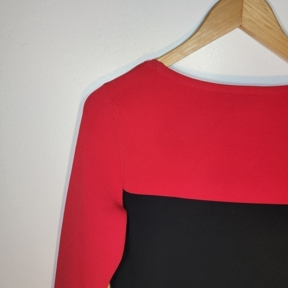 RED and Black Tribal long-sleeved dress. Size Small - Picture 9 of 13